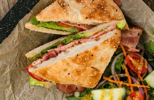 Shingle Inn | B.L.T. Gourmet Sandwich