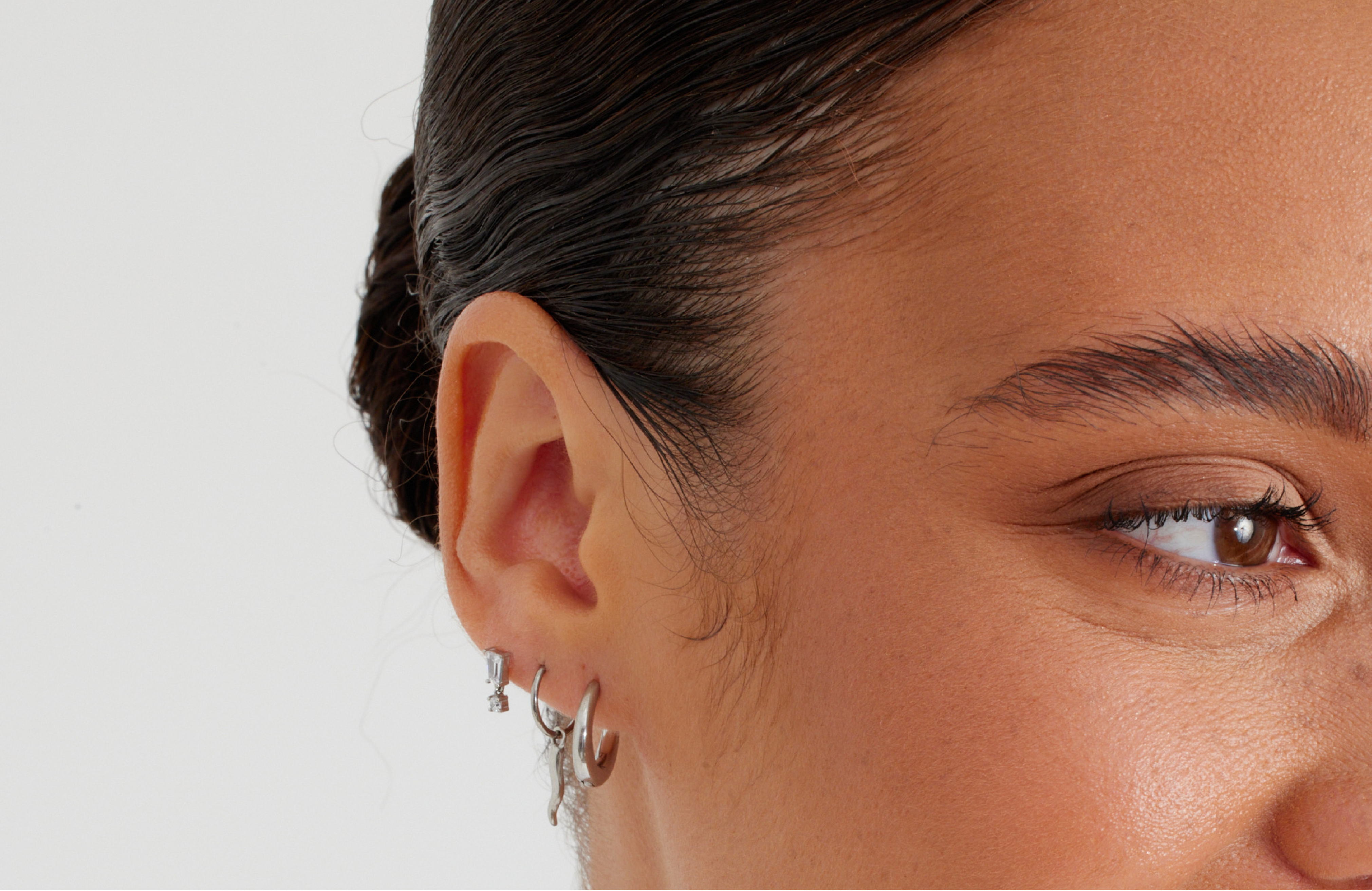 Essential Beauty 2 For 1 Piercings & Free Gifts!