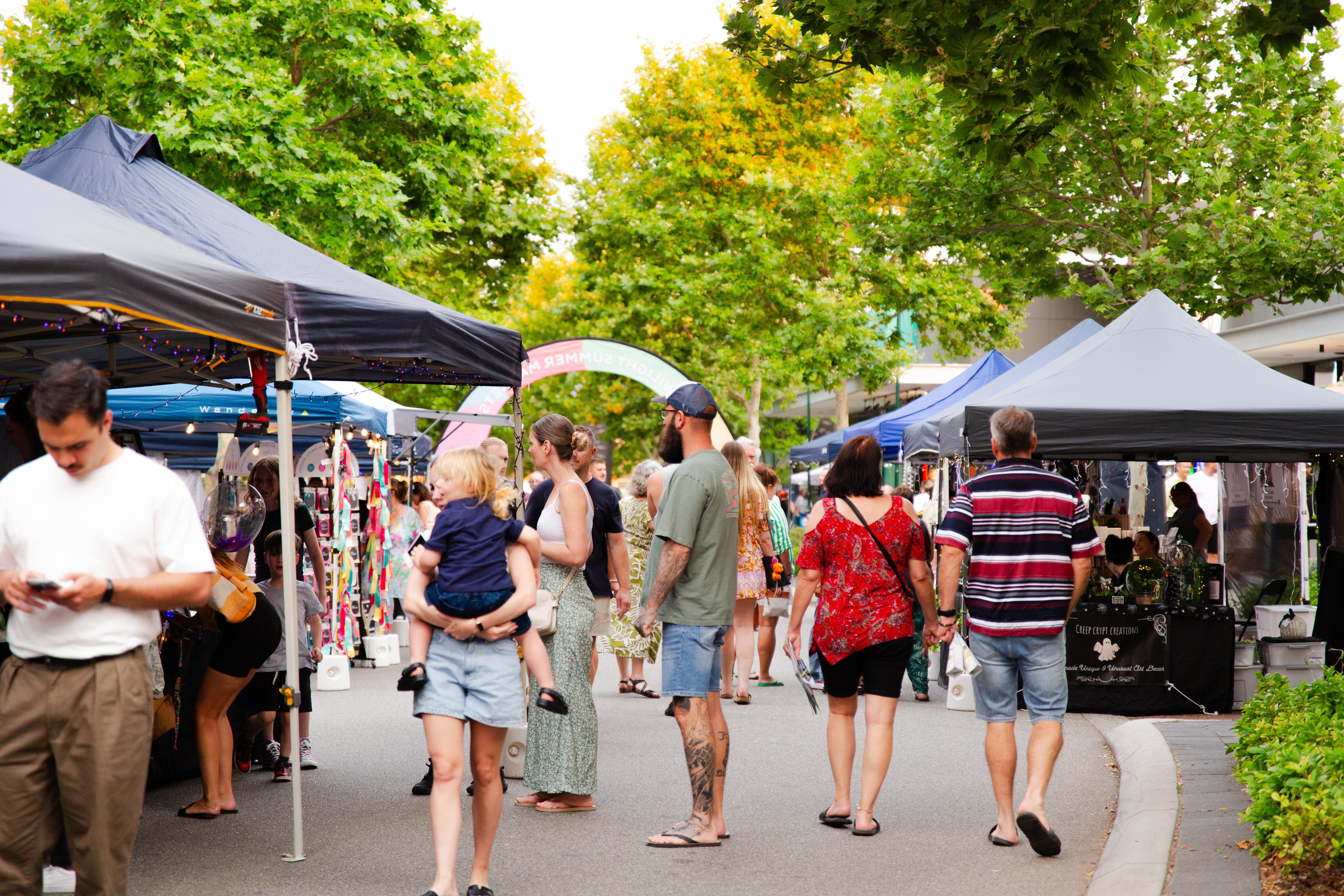 Twilight Summer Markets on Syren Street 2024