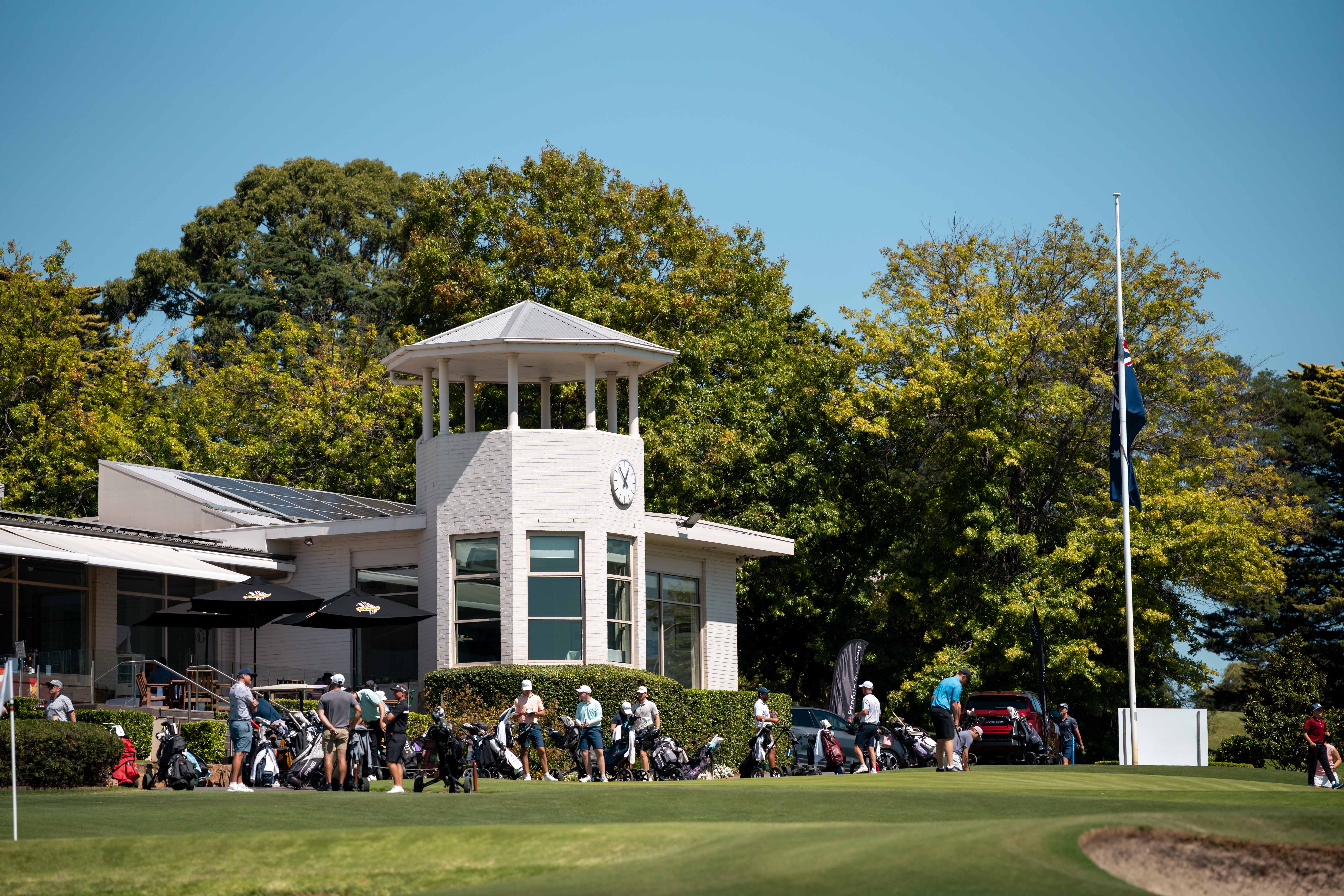 Teeing Off For A Powerful Cause : Monash Charity Golf Day