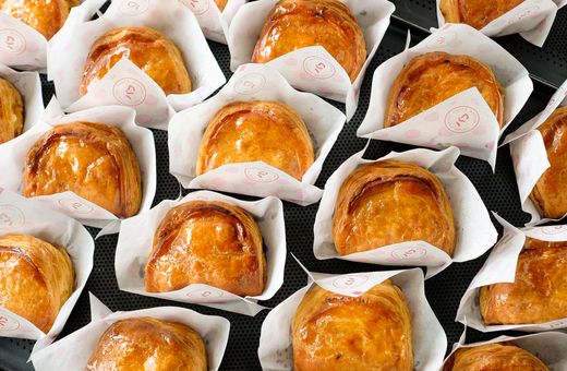 Hokkaido Baked Cheese Tart x Pafu | 50% Off Box of 6 Original Apple Puffs