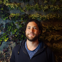 Speaker-Sergio Yuhjtman