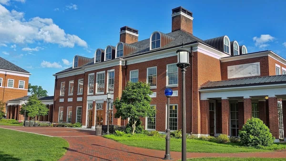 What Johns Hopkins Is Known For: An Expert Guide - Crimson Education AE