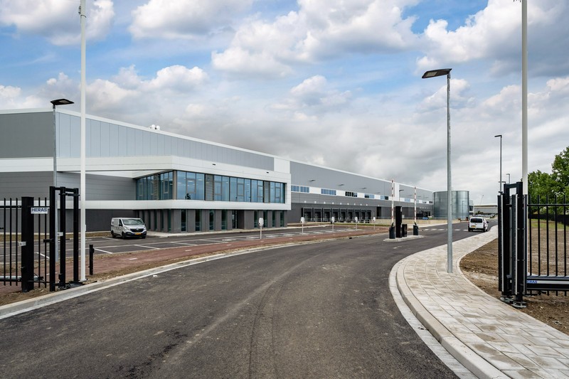 Vrolijk_Facility Entrance