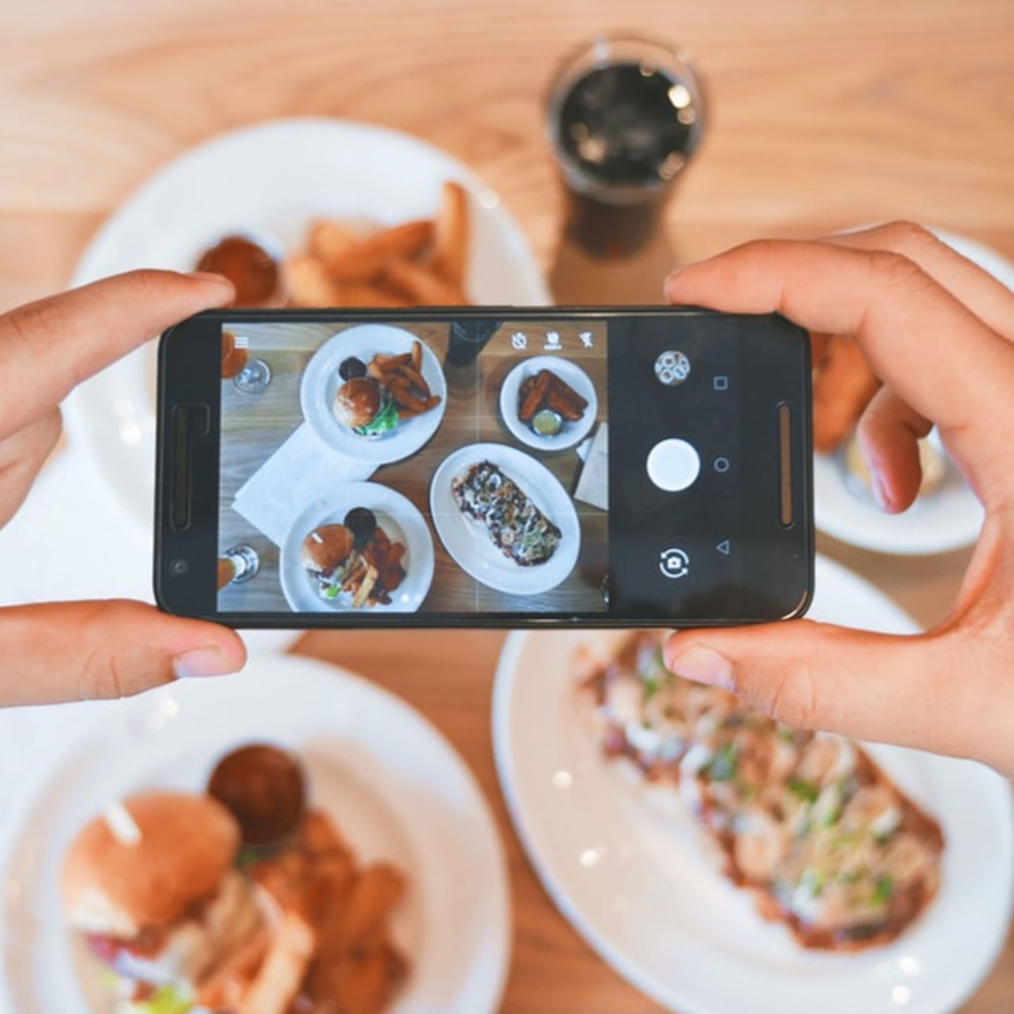 「VSコロナ時代の必須集客ツール ！飲食店のインスタ徹底活用セミナー」開催（7/15)のお知らせ