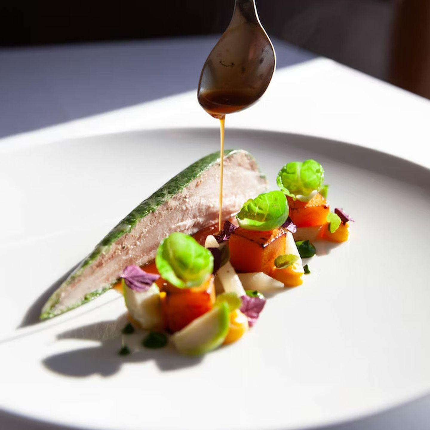 テーブルチェック、「ミシュランガイド」と公式連携