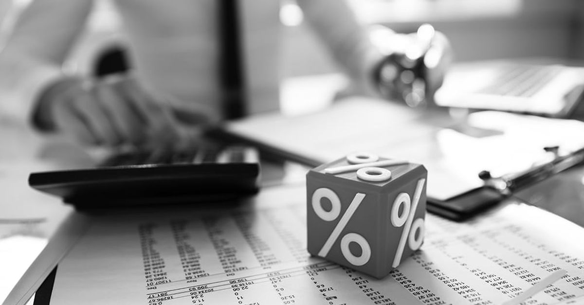 How to Apply a Tax to an Invoice | Fundbox