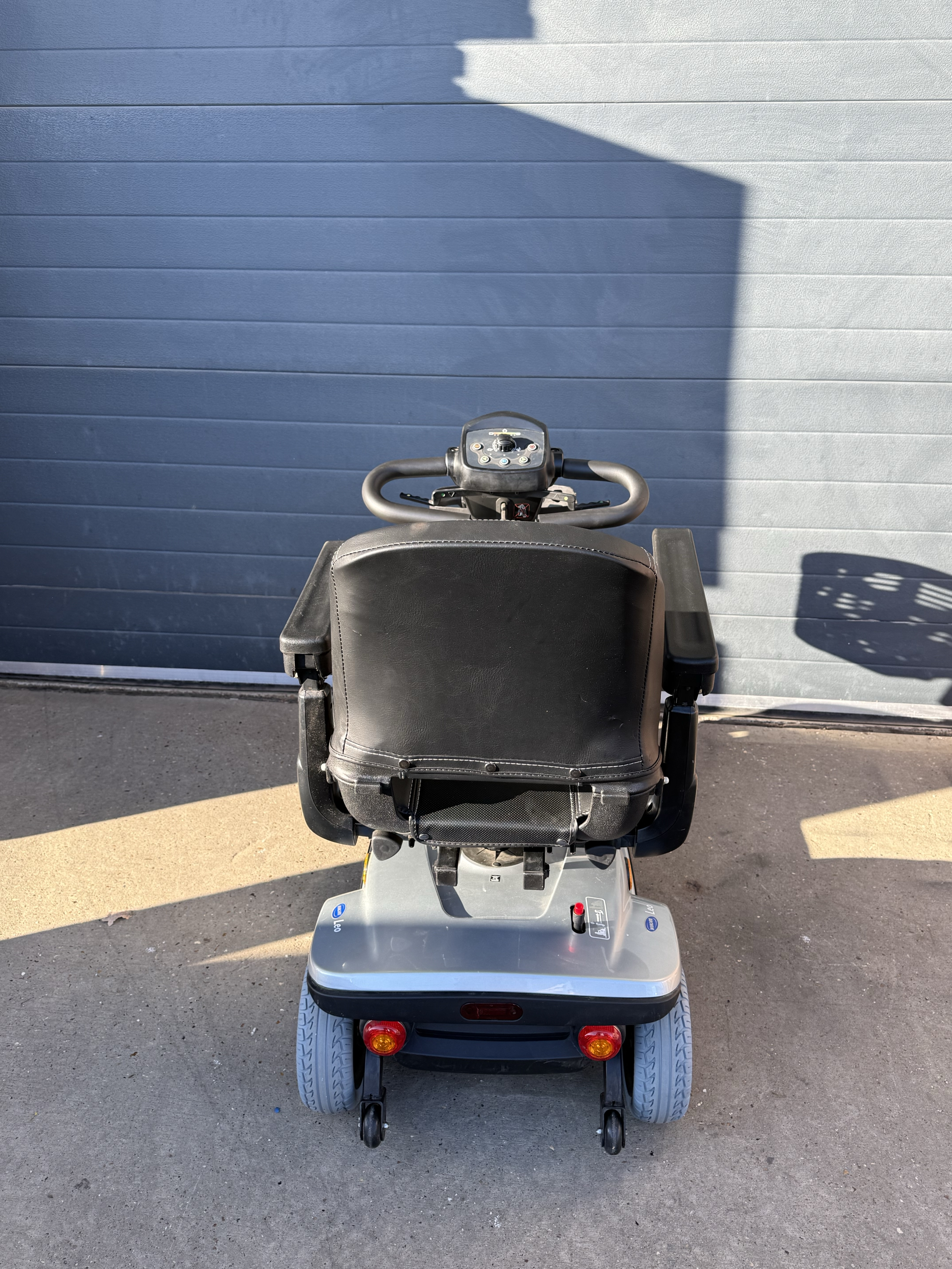 Approved used Invacare Leo Mobility Scooter :: Wheel Freedom