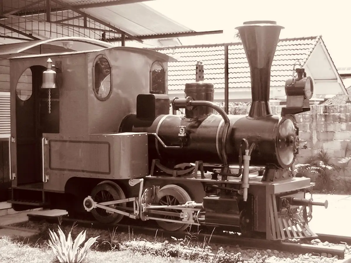 Response.Write "Hello World!"