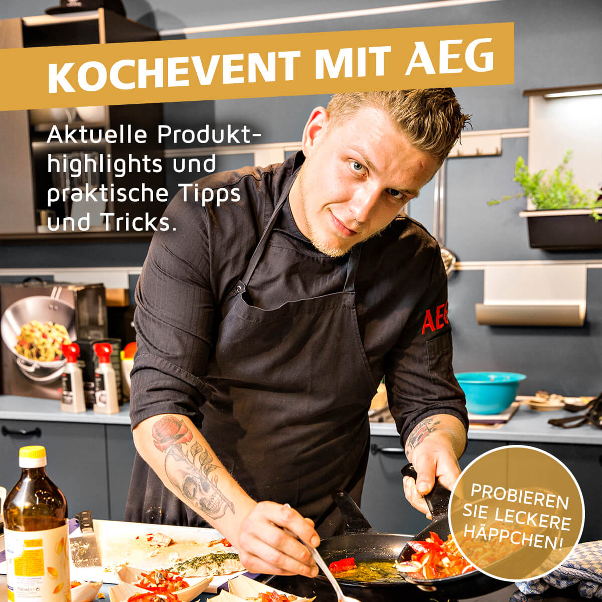 Ein Koch, der einen Kittel mit dem Logo der Marke AEG trägt, bereitet in einer Pfanne ein Gericht zu.