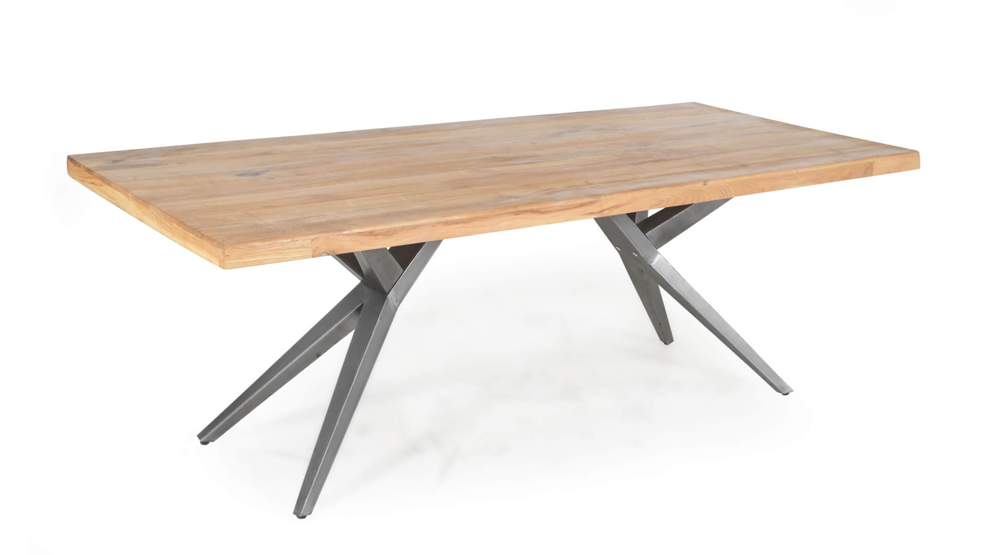 Ein Holztisch mit einer rechteckigen Platte und modernen, sich kreuzenden Metallbeinen.