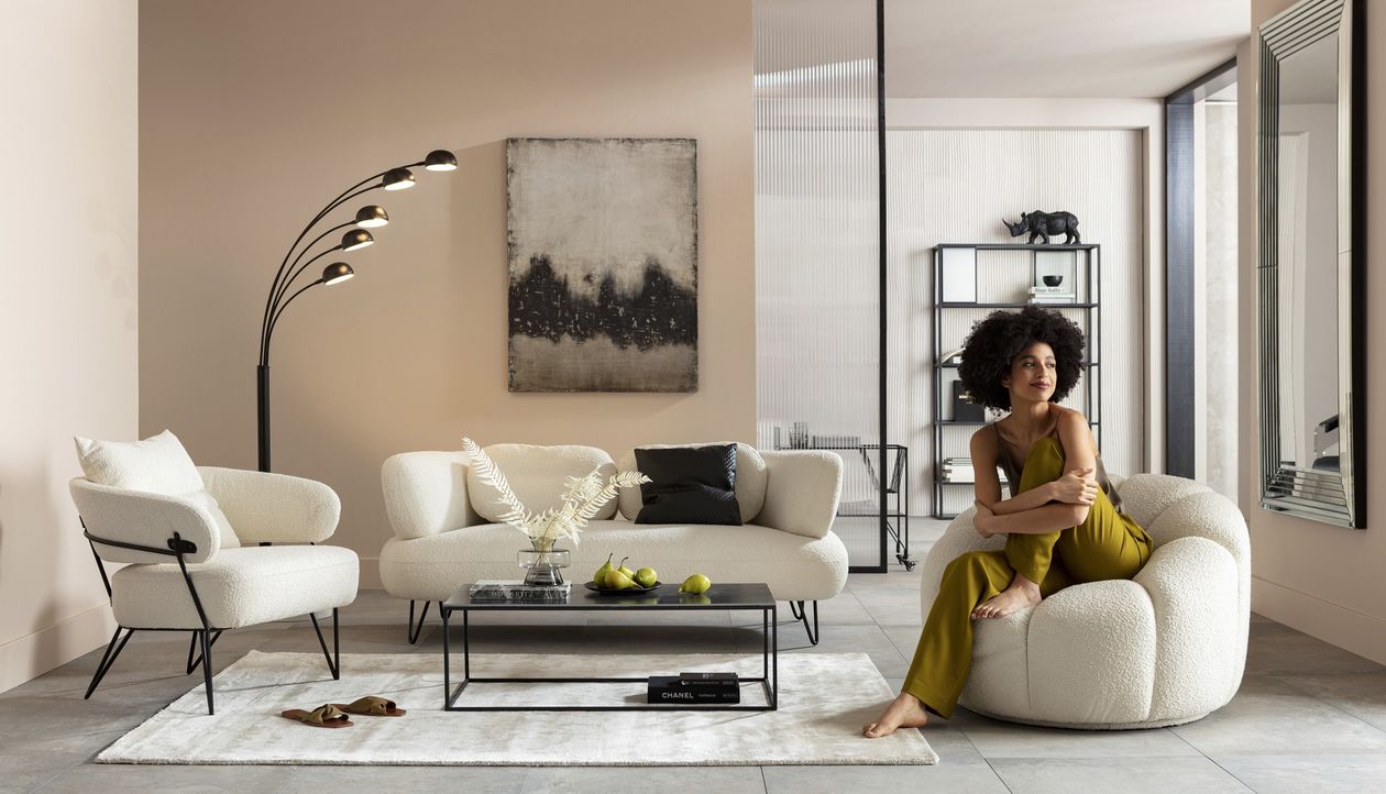 Produktbild: Sofa Peppo von Kare Design in weißem Stoff
