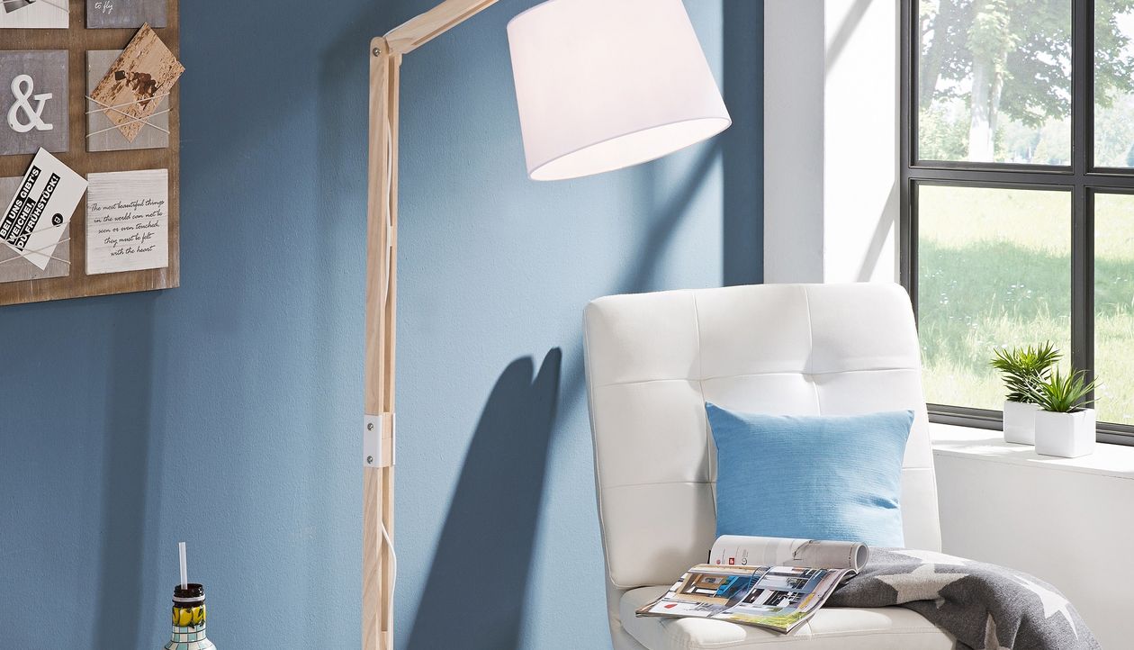 Produktbild: Stehlampe Carlyn der Marke Brilliant aus weißem Textil