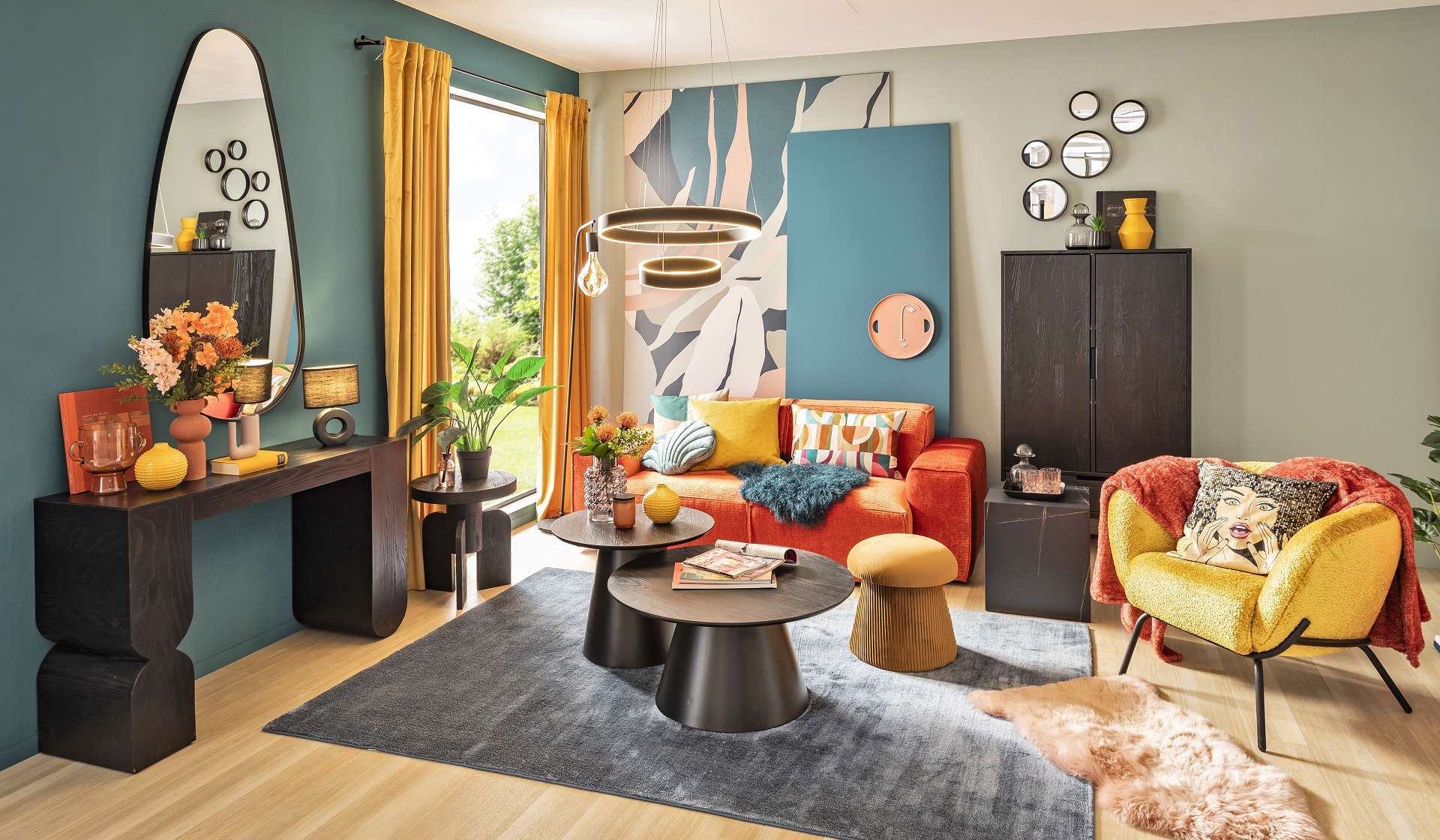 Cozy Colorful: Retro-Wohnzimmer maximal gemütlich