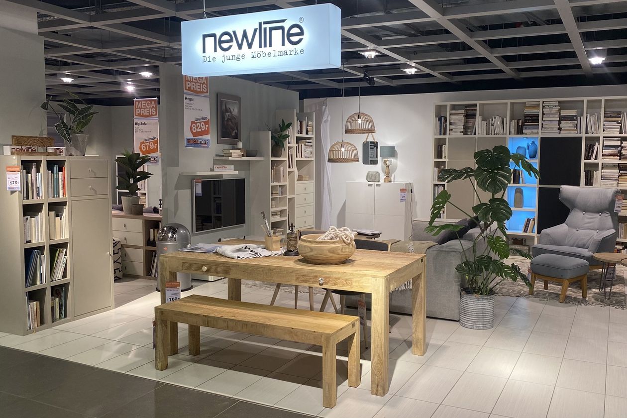 Foto der Ausstellung im Mitnahmemarkt Megastore