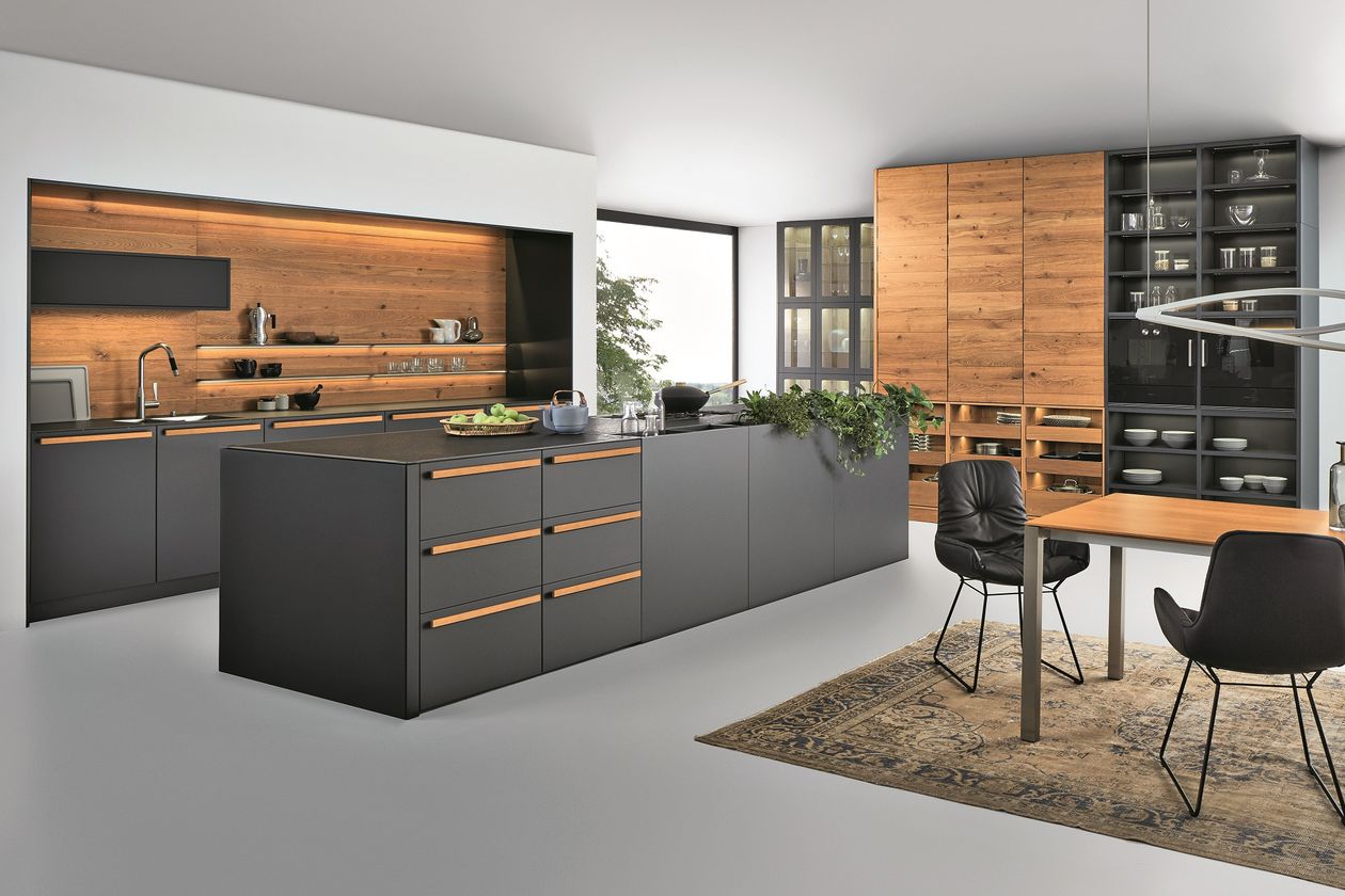 Produktbild: Designküche Bondi der Marke Leicht in modernem Holz-Look
