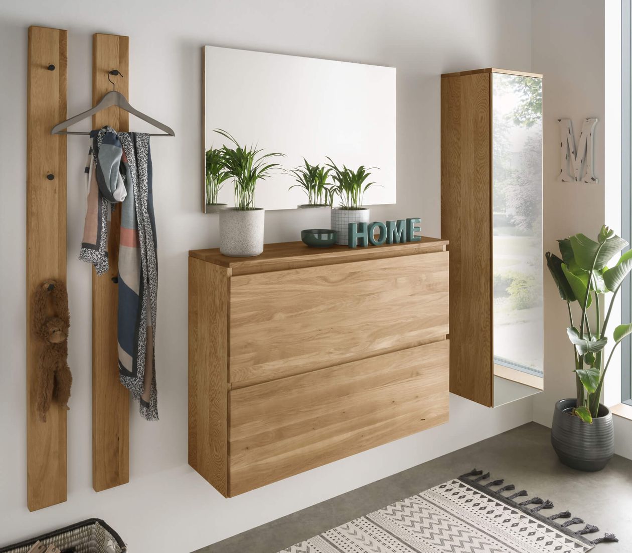 Garderobenkombination mit Spiegel Siena von Gradel aus Holz.