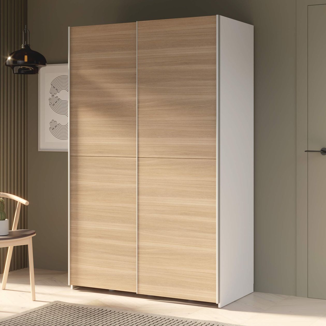 Moderner Kleiderschrank mit Holzfronten und weißen Seiten in einem elegant eingerichteten Raum mit Designstuhl und Wandbild.
