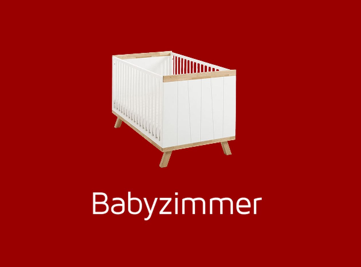 Weißes Babybett vor rotem Hintergrund mit dem Schriftzug "Babyzimmer".
