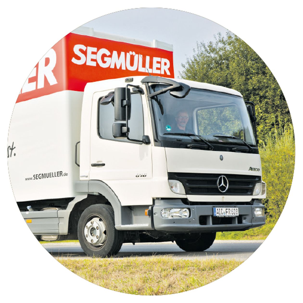 Bild: Lieferfahrzeug von SEGMÜLLER