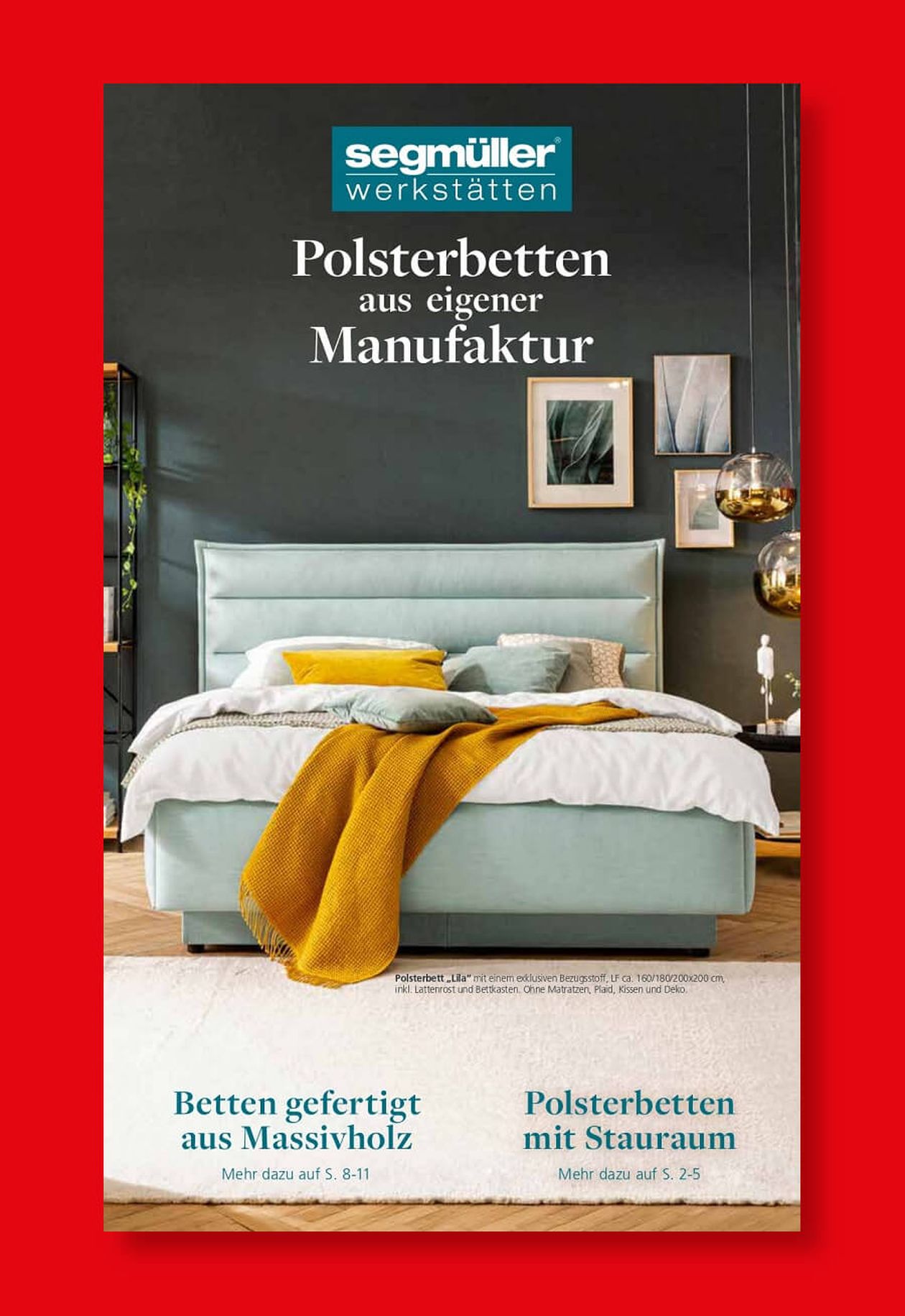 Werbung für Segmüller, die ein modernes Polsterbett mit gelben und grünen Akzenten vor einer dunklen Wand mit Kunstwerken und Pendelleuchten zeigt.