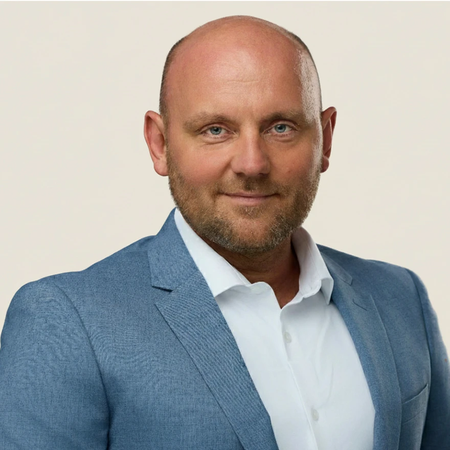 Photo of Pavlo Dovgay, Technical Product Manager at Flash Payments, with over 20 years in IT and expertise in product management.