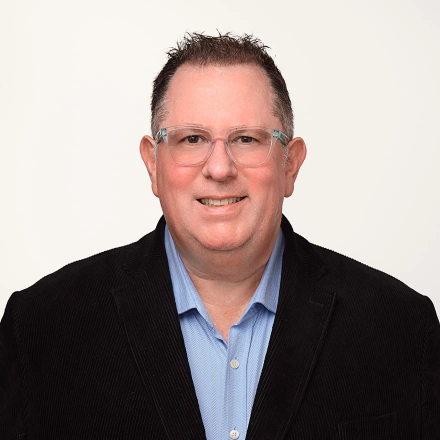 Photo of Stuart Crooks, Head of Business Development UK/Europe, with 20+ years in financial markets.