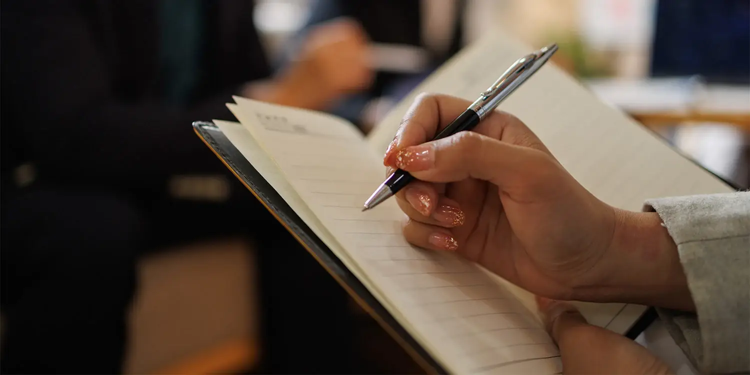 Panduan Menulis Notulensi Rapat Bahasa Inggris yang Profesional