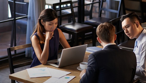 5 Trik Membuat CV Bahasa Inggris yang Menarik