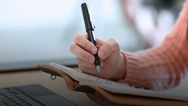 Tips Menulis Explanation Text yang Menarik dan Informatif