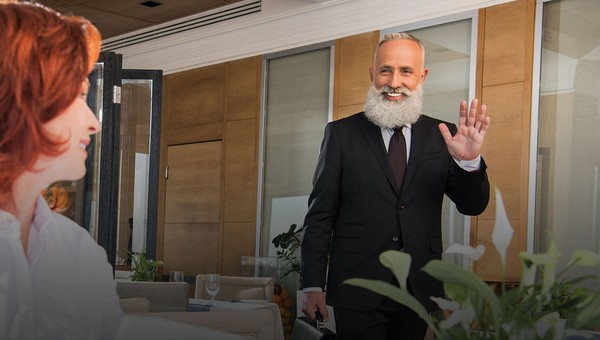 Mengapa Blue Ocean Strategy Bisa Mengubah Cara Anda Berbisnis?