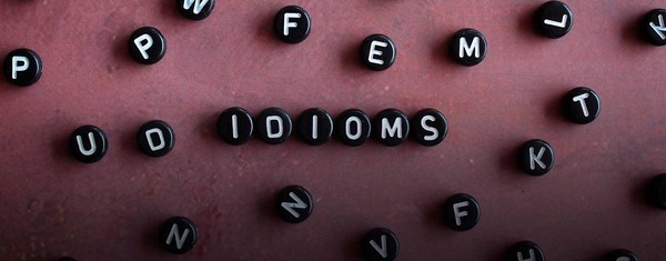 Makna idiom in hot water