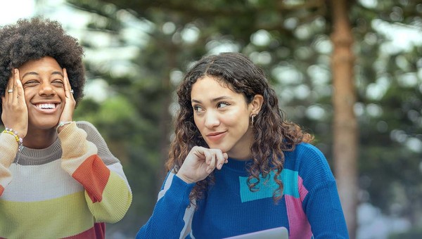 Apa Arti FYI, FYP, dan POV?