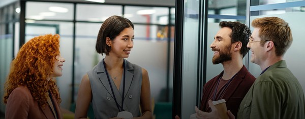 Macam-Macam Komunikasi di Lingkungan Kerja