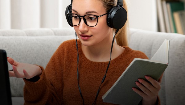 Rekomendasi English Course dengan Online Class