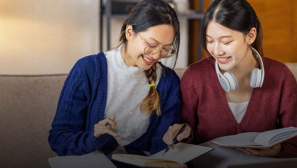 Ngomong Inggris Makin Lancar dengan 10 Kata Sambung Ini!