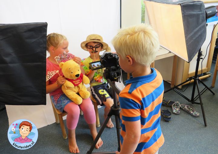 Themahoek en rollenspel thema 'de fotograaf', kleuteridee.nl, kindergarten photographer roleplay area, photographer theme