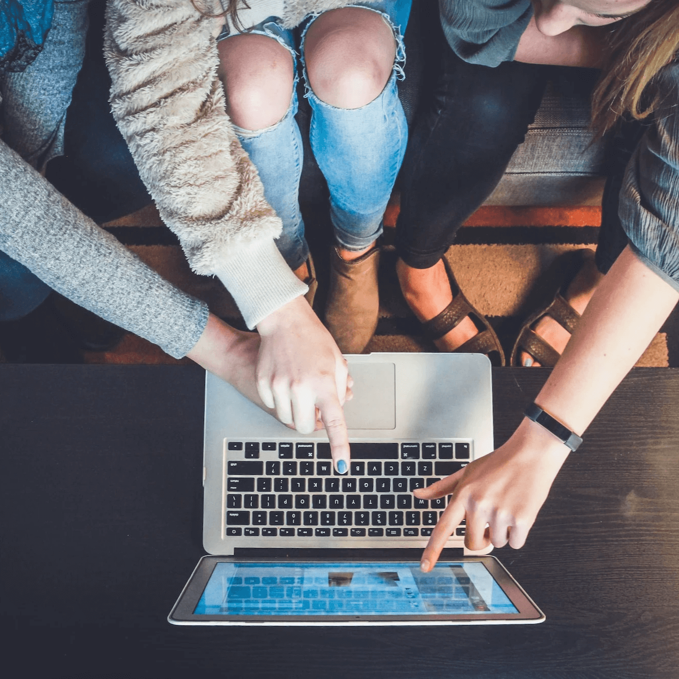 boost your bfcm conversions with advanced merchandising tactics