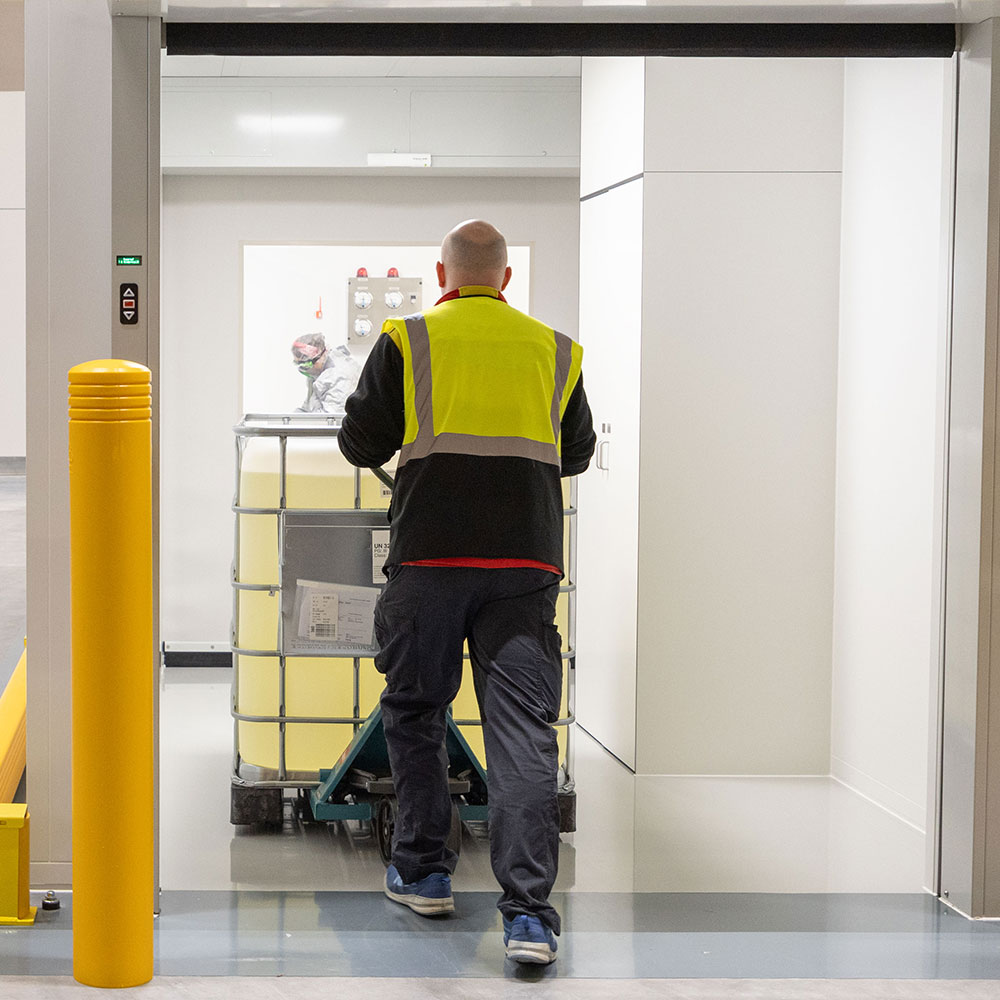 Helt rum, kabin eller container med skyddsventilation