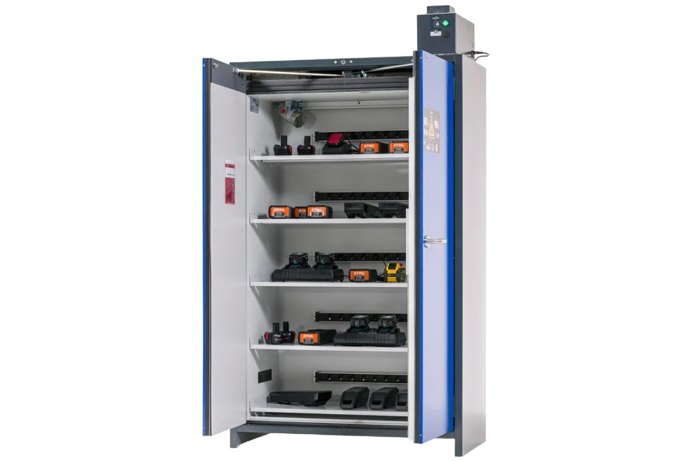 armoire lithium avec caisson de ventilation sur le dessus