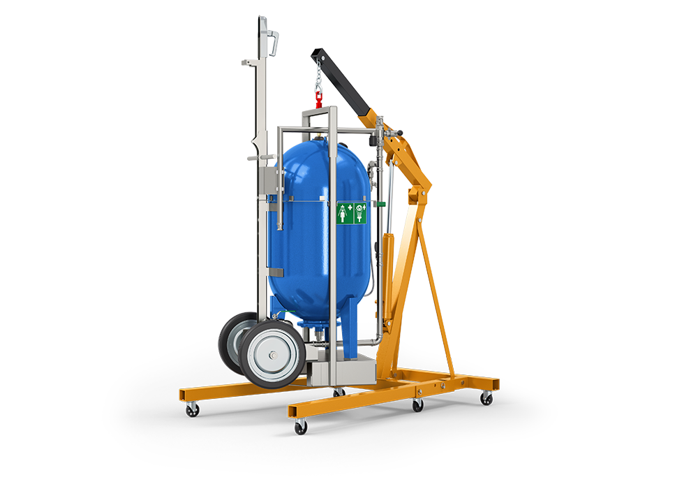 Mobil tanknødbruser bliver flyttet med kran