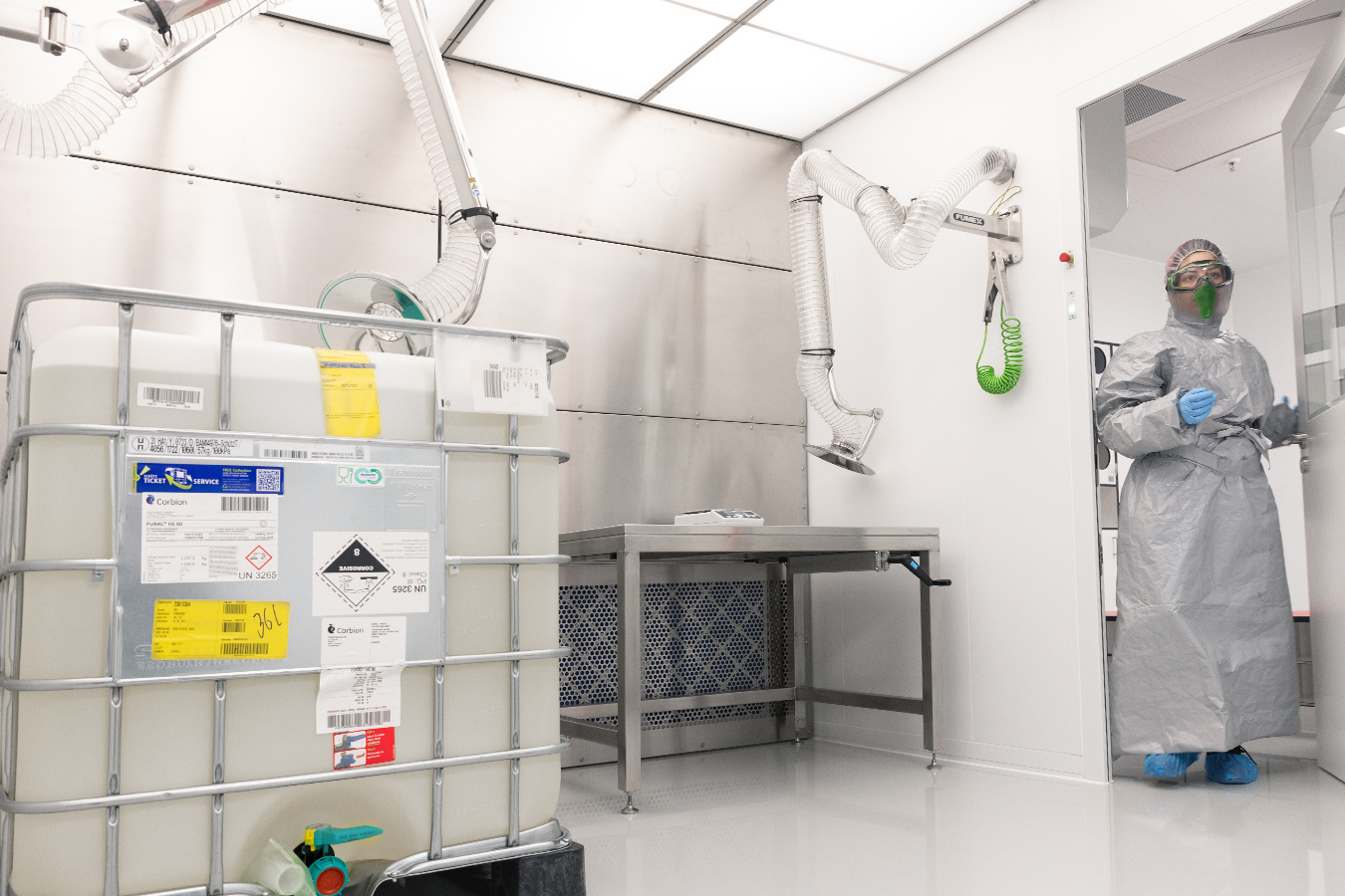 Integratie van containmenttechnologie in de cleanroom