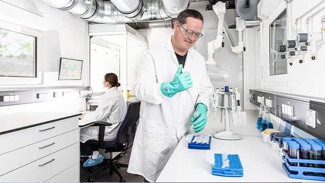 Laborcontainer im Einsatz