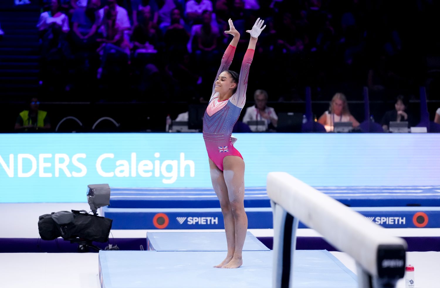 GB women progress to World finals