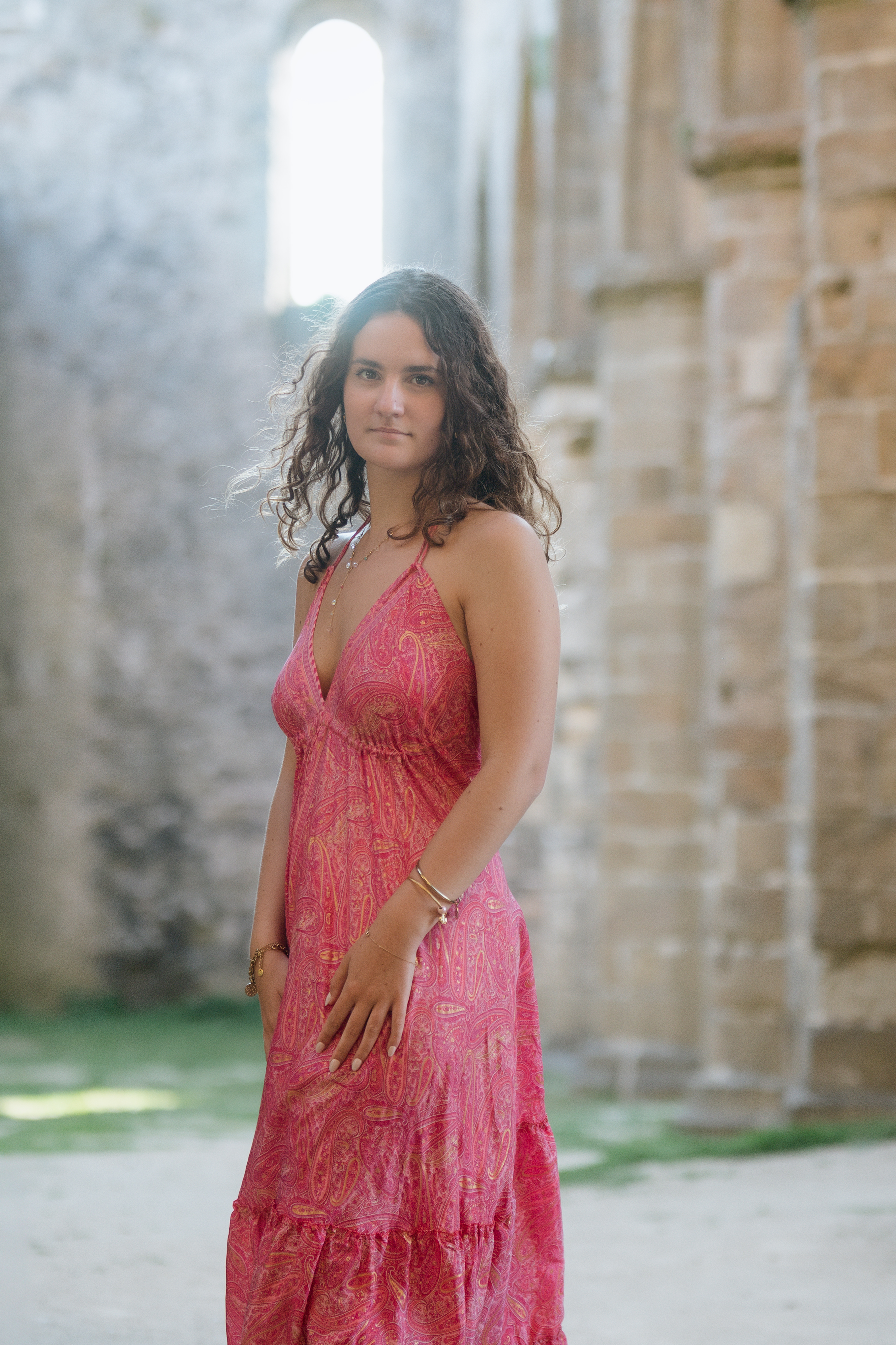 jeune femme en extérieur