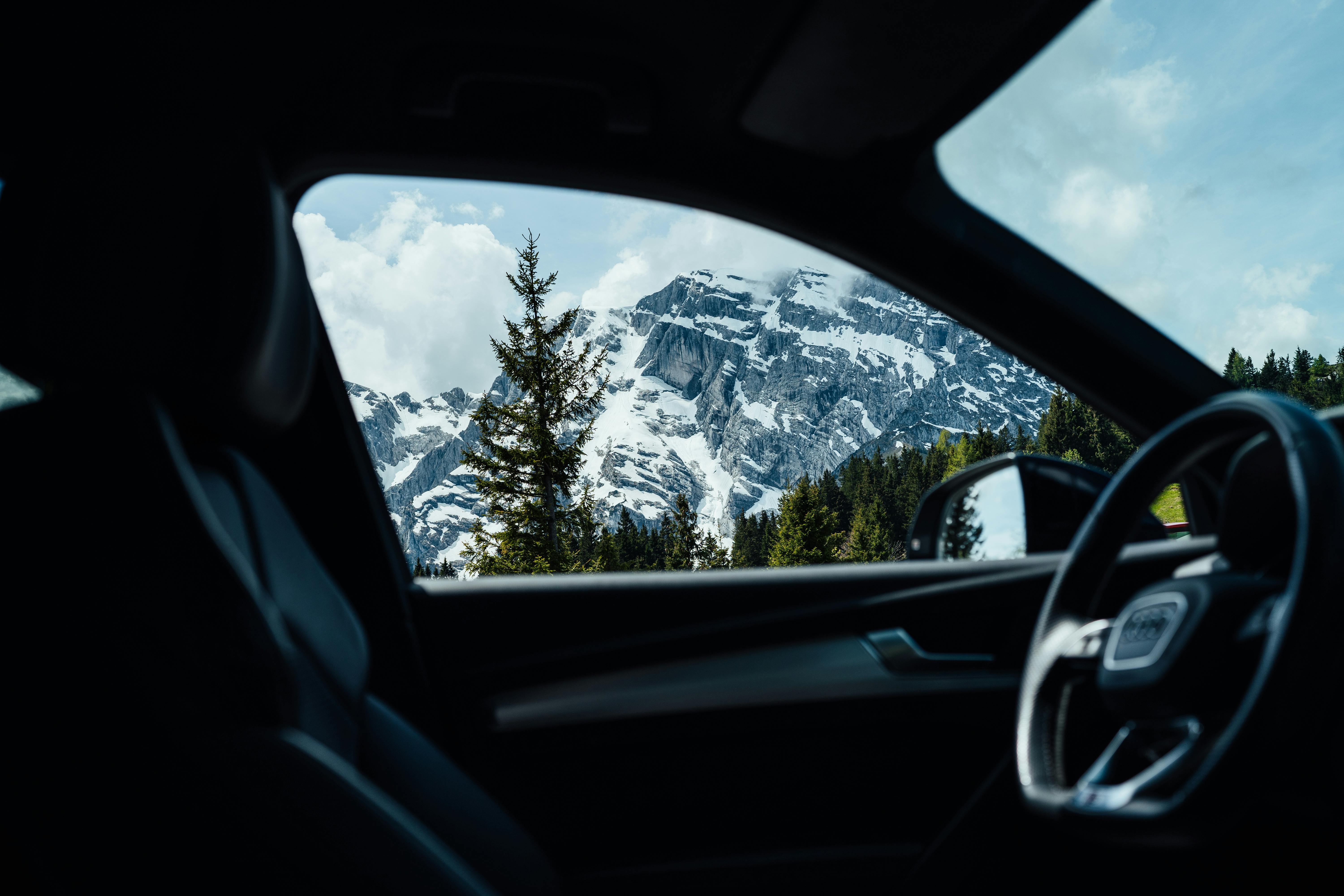 Moving to Switzerland: How Easy Car Registration Is with a Car Subscription