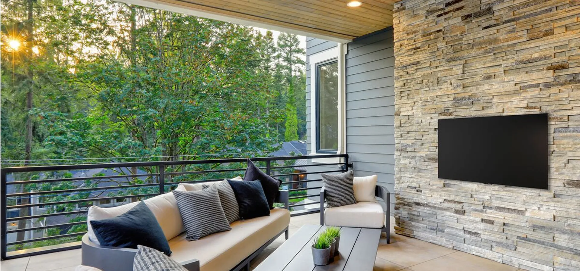 Outdoor TV | Vogel's