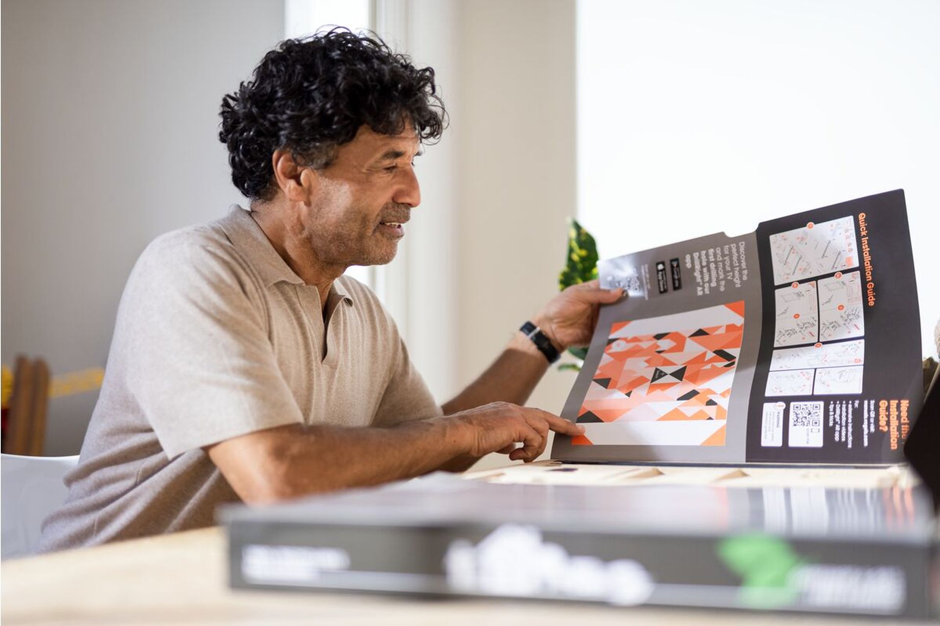 Mounting materials and  drilling template included for easy installation | Vogel's