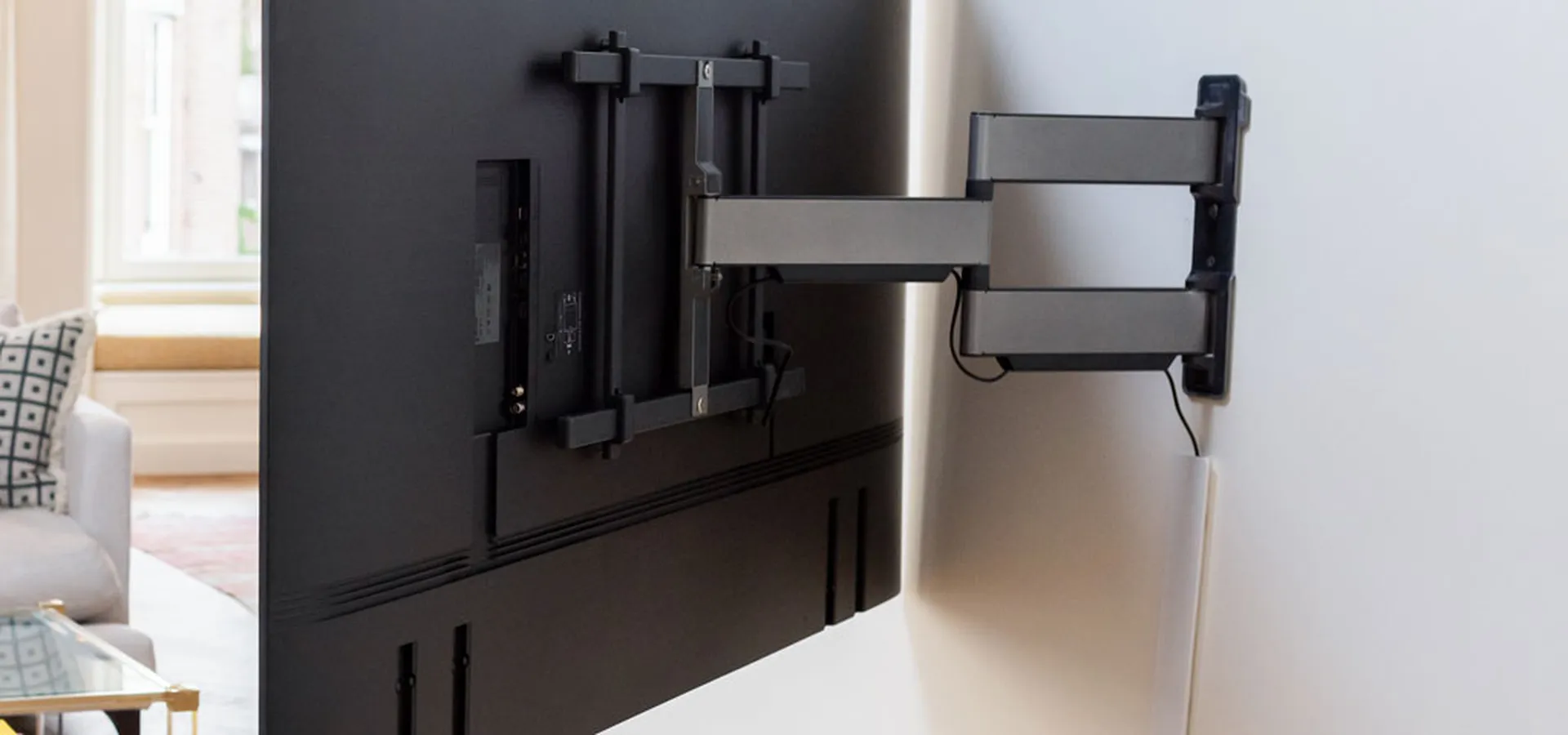 VESA tv 200x100 in living room