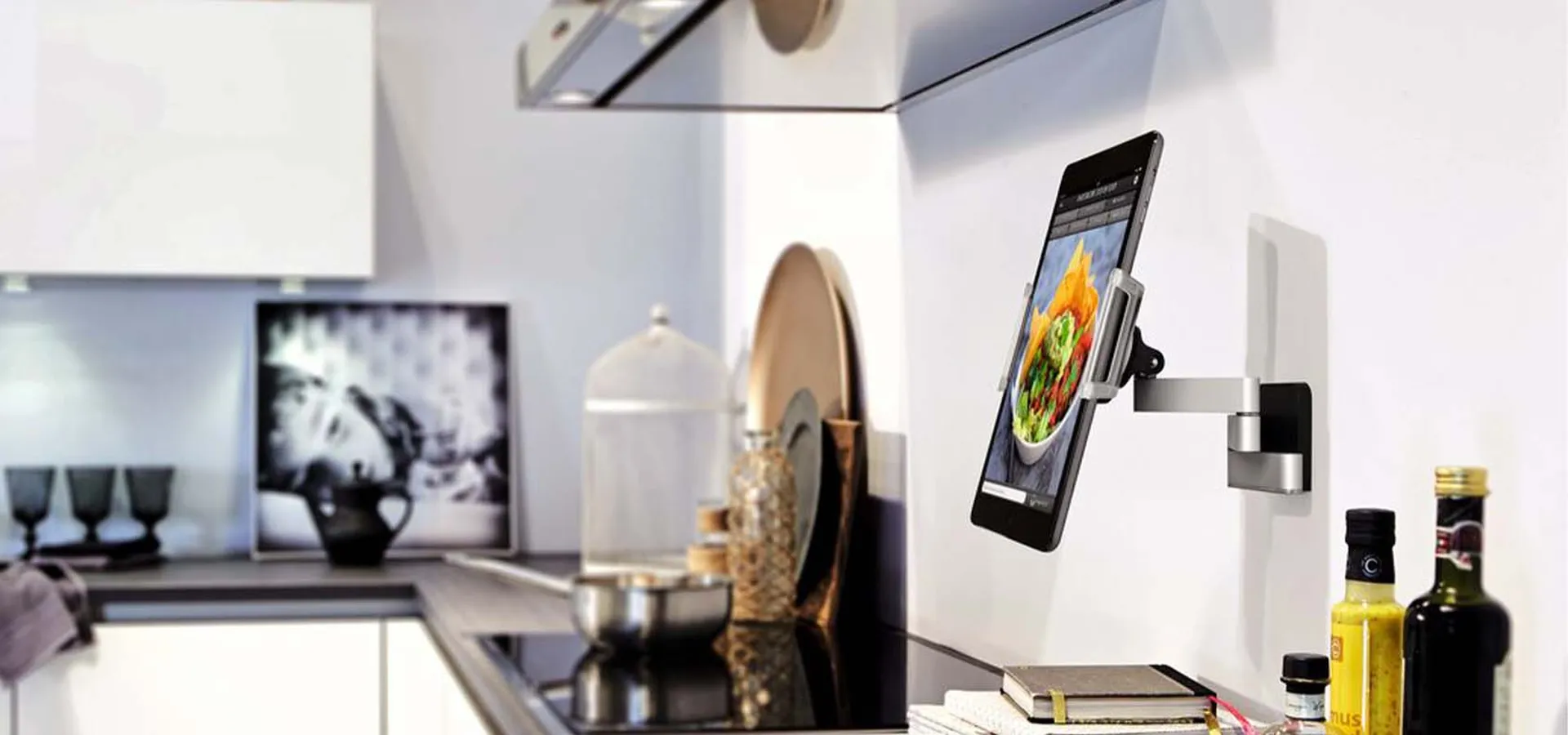Tablet Mount at home in the kitchen | Vogel's